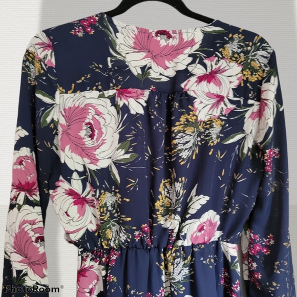 Beautiful Maurice's navy wrap dress, size small - Picture 2 of 9